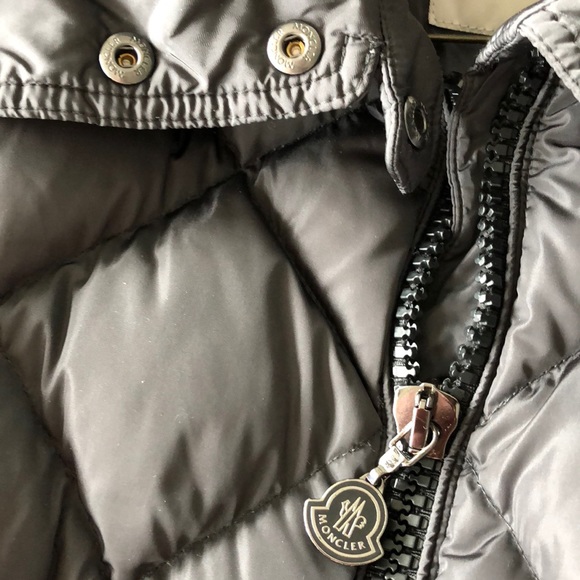 SOLD - Women’s Moncler Jacket - size 2 - Picture 7 of 8